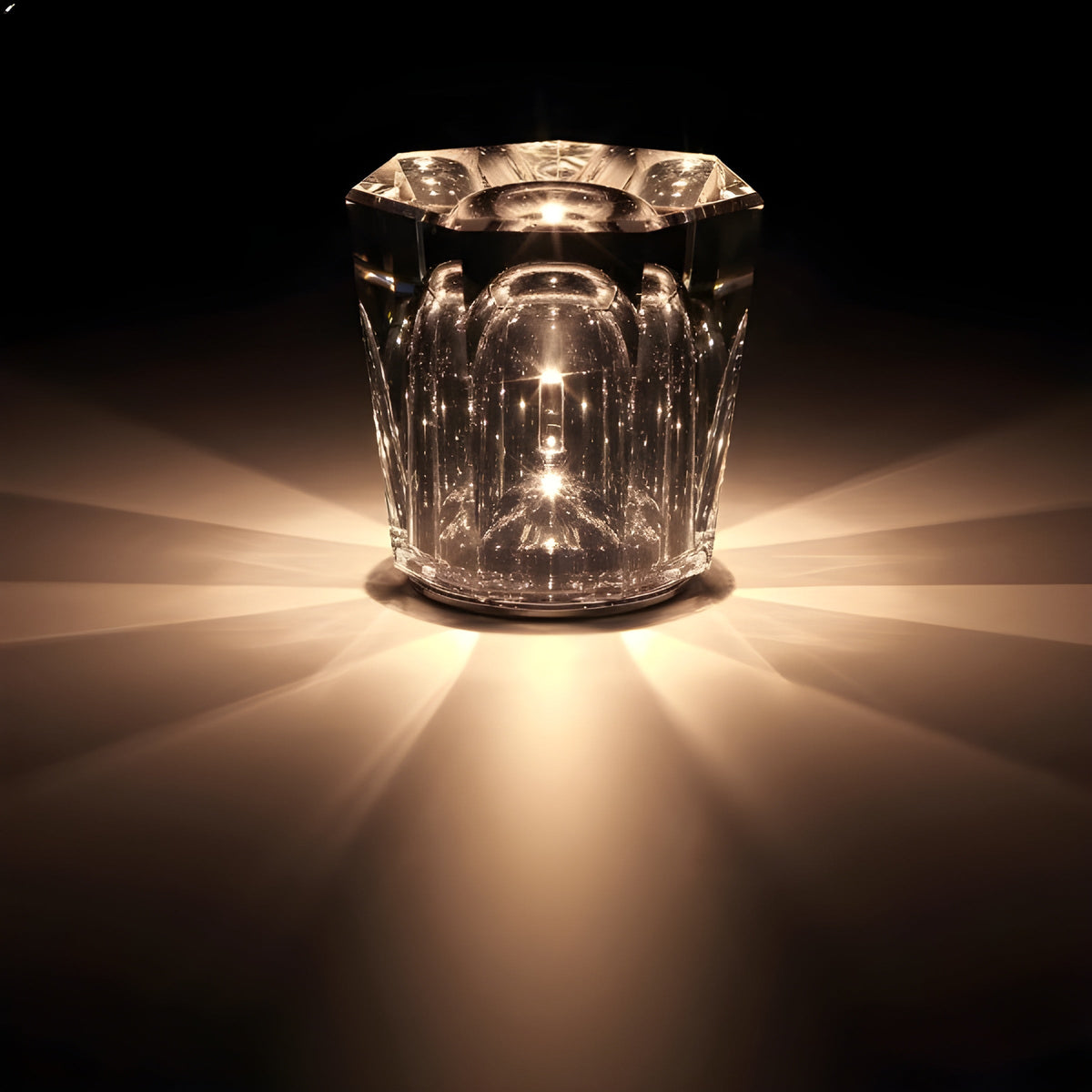 Rechargeable Crystal Table Lamp with Diamond Design - Luxe Edition 18