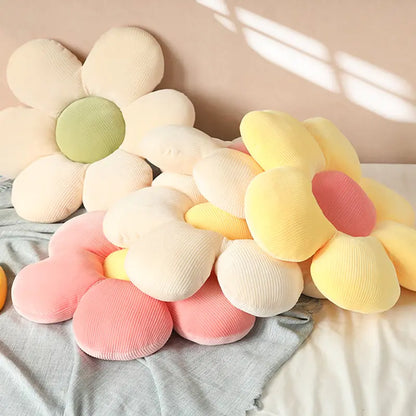 Stylish and Comfortable Flower-Shaped Cushion - Floral Bliss