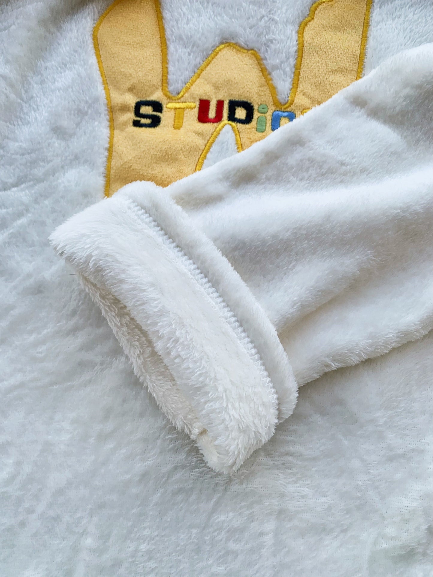 Women's fleece pajama set with embroidery & round neck for autumn/winter – Alissa