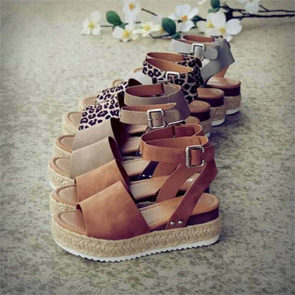 Ladies' wedge espadrille sandals with strap - Livia