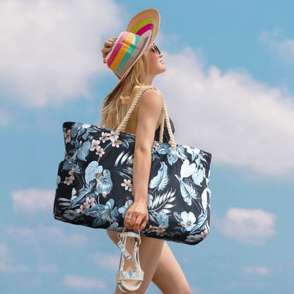 Large waterproof zipped bag for work and leisure