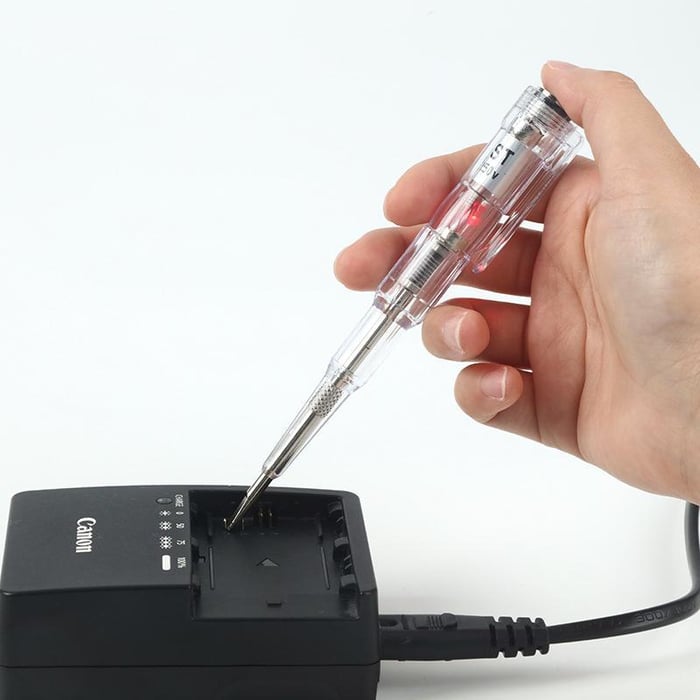 Portable circuit meter for electricians – Voltagrip