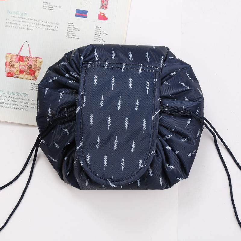 Portable drawstring make-up and toiletry bag – 2 for 1 travel organiser