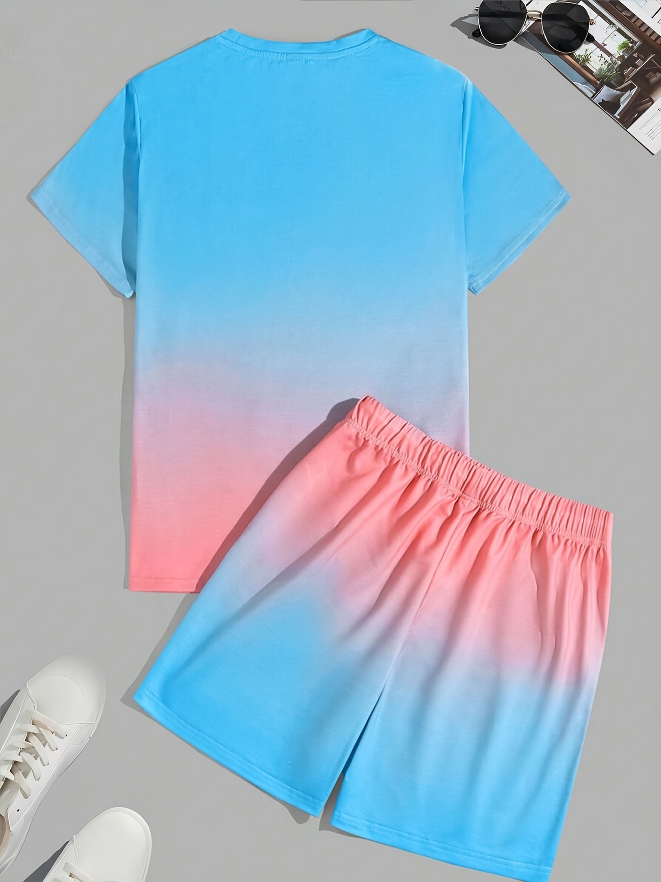 Trendy men's summer set consisting of a T-shirt and shorts - CoolFlex