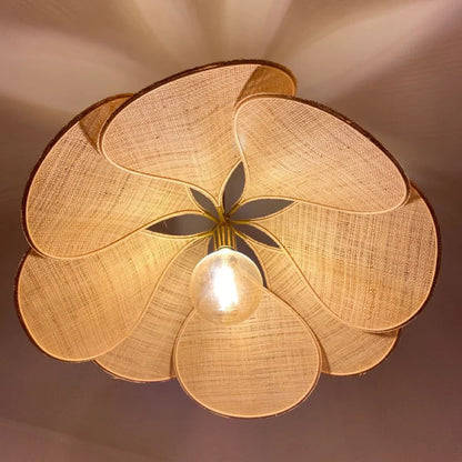 Stylish Flower-Shaped Pendant Lamp - Petalume