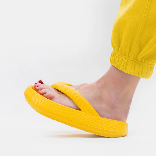 Cloud Soft Unisex Comfort Flip Flops – Leona