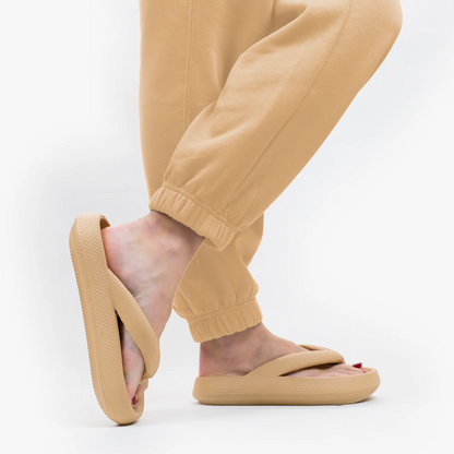 Cloud Soft Unisex Comfort Flip Flops – Leona