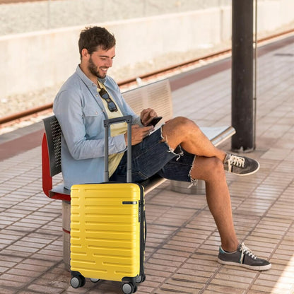 Expandable hard-shell suitcase with spinner wheels and TSA lock