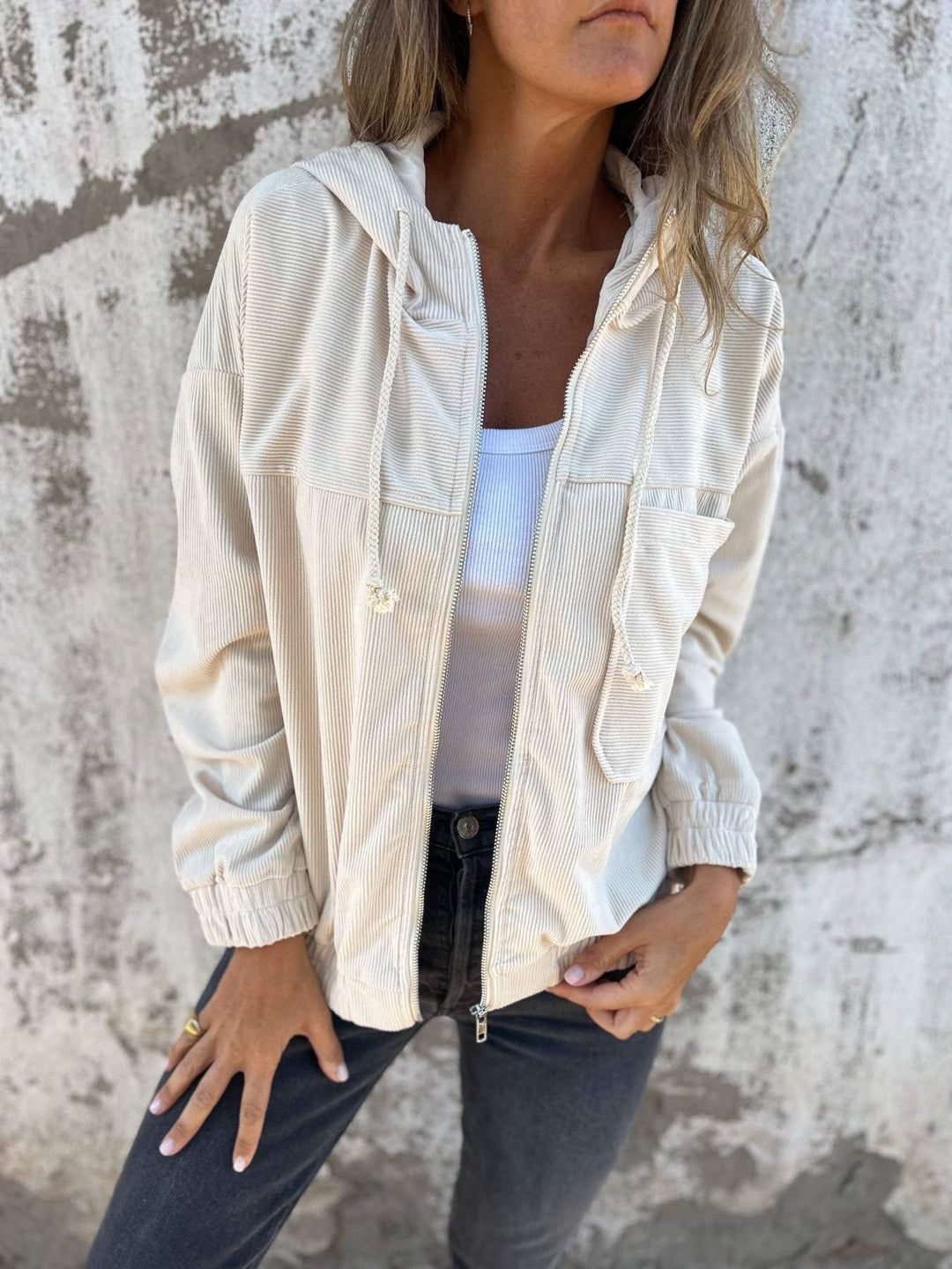 Casual Women's Hoodie with Hood and Zipper – Noemi