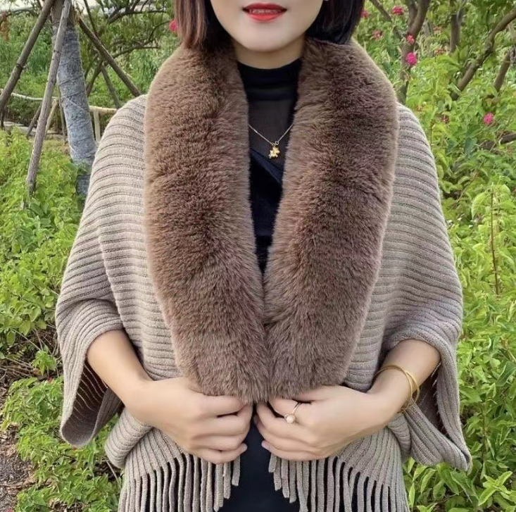 Ladies' Coat Louise – With Luxurious Faux Fur Collar | One Size