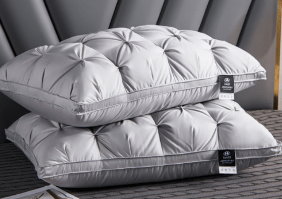 Goose Down Kiss for Luxurious Sleep - Aurélie