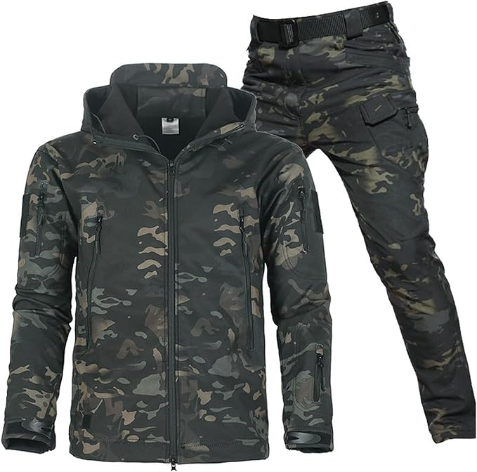 Dark camouflage set in black, green and brown tones, with zip-up hooded jacket and belted cargo trousers. 5