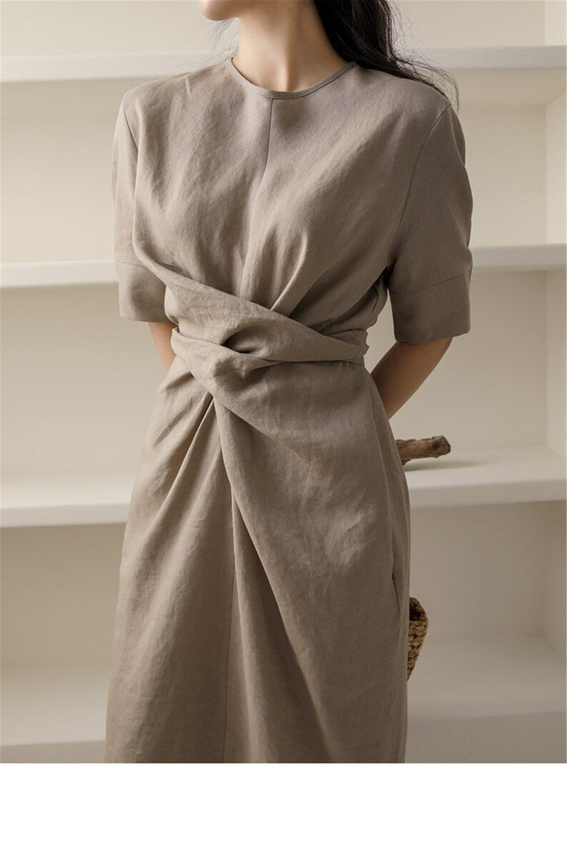 Lightweight khaki autumn dress with adjustable waistband – Isalie