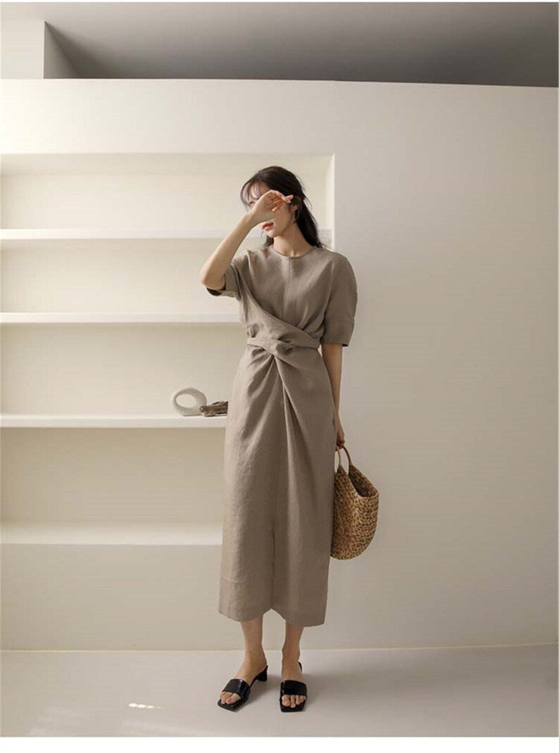 Lightweight khaki autumn dress with adjustable waistband – Isalie