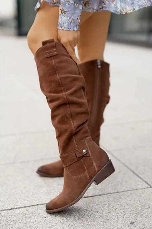 Trendy Ladies' Boots - Bella