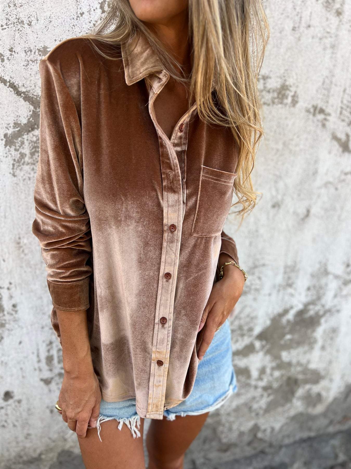 Trendy Velvet Blouse with Long Sleeves - Clara