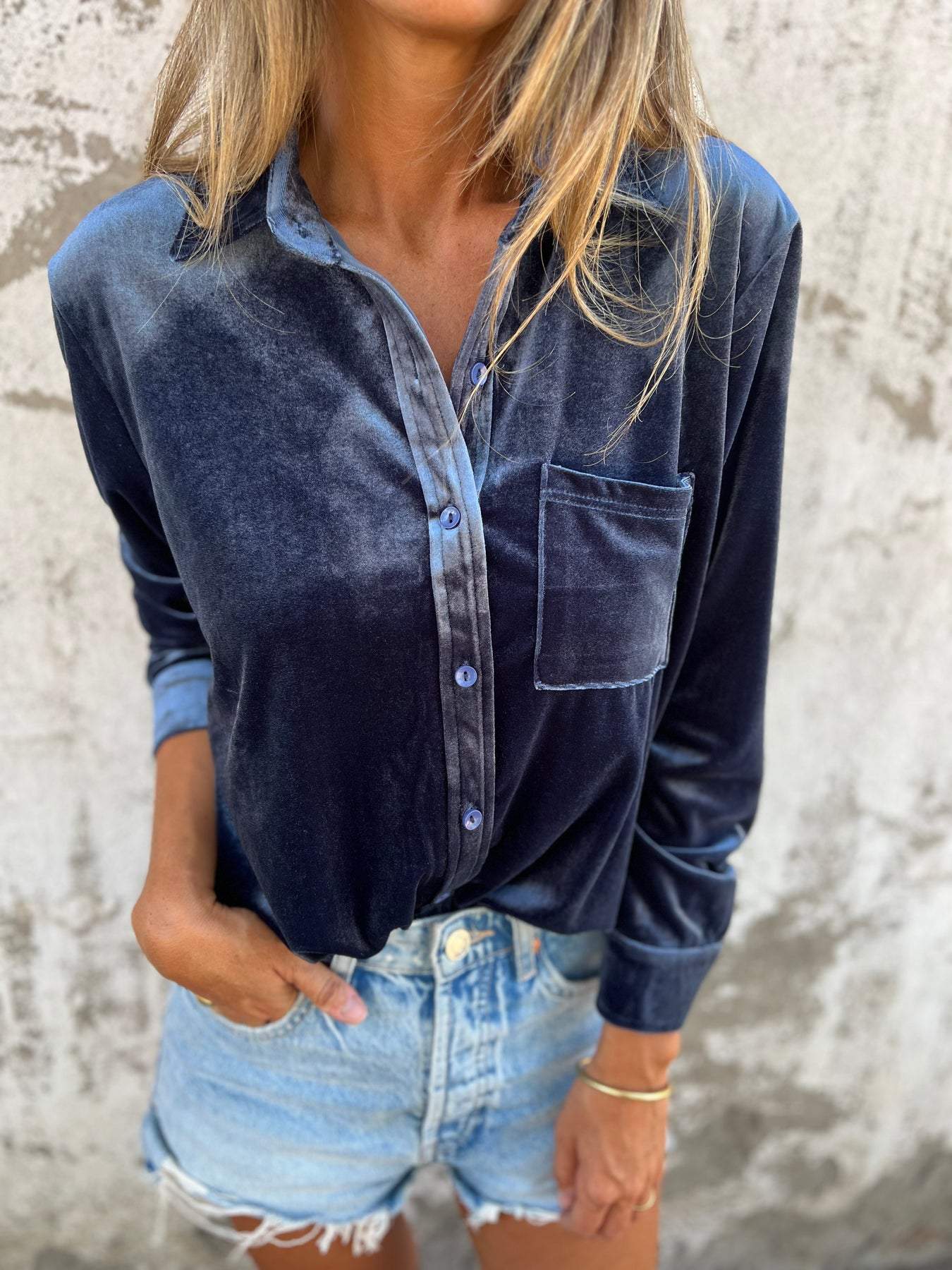 Trendy Velvet Blouse with Long Sleeves - Clara