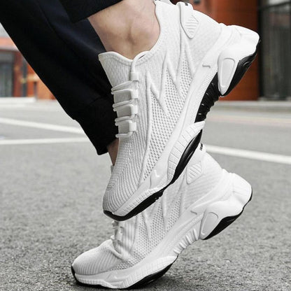 Discreetly stylish men's sneakers – MaxLift Boost