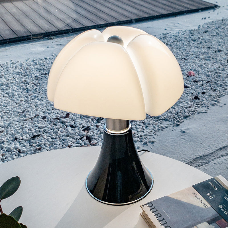 LED table lamp in retro design – ClassicGlow