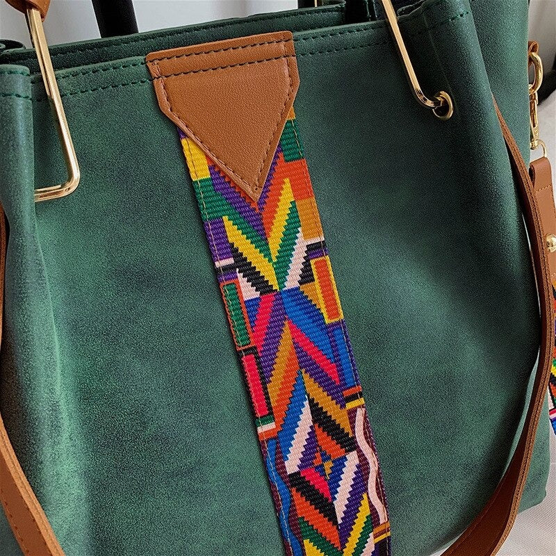 Spacious PU-leather everyday bag