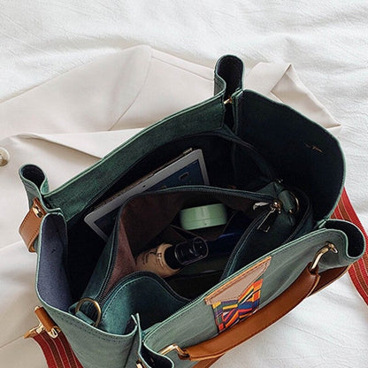 Spacious PU-leather everyday bag