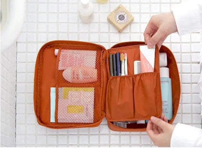 Compact waterproof make-up travel set – 2 for the price of 1 mini make-up storage box
