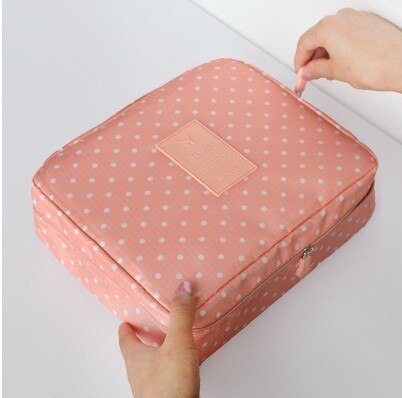 Compact waterproof make-up travel set – 2 for the price of 1 mini make-up storage box