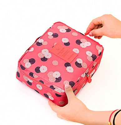 Compact waterproof make-up travel set – 2 for the price of 1 mini make-up storage box