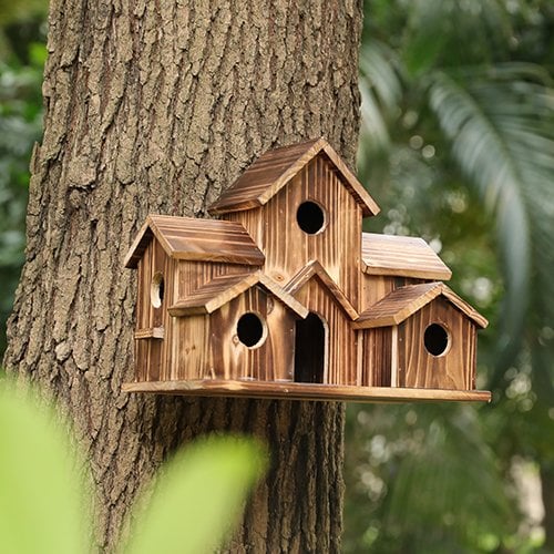 Functional wooden nesting box for garden birds – Nestora