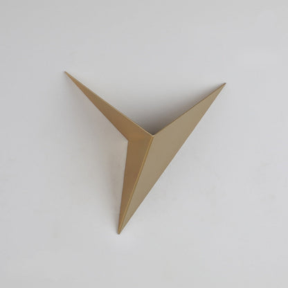 Modern Triangular Wall Lamp - TrigoLux