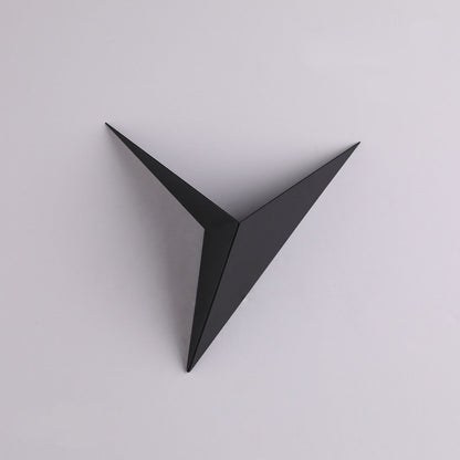 Modern Triangular Wall Lamp - TrigoLux