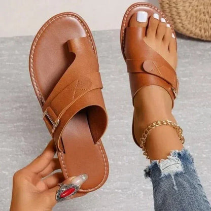 Orthopaedic women's leather sandals with hallux valgus correction – Livia