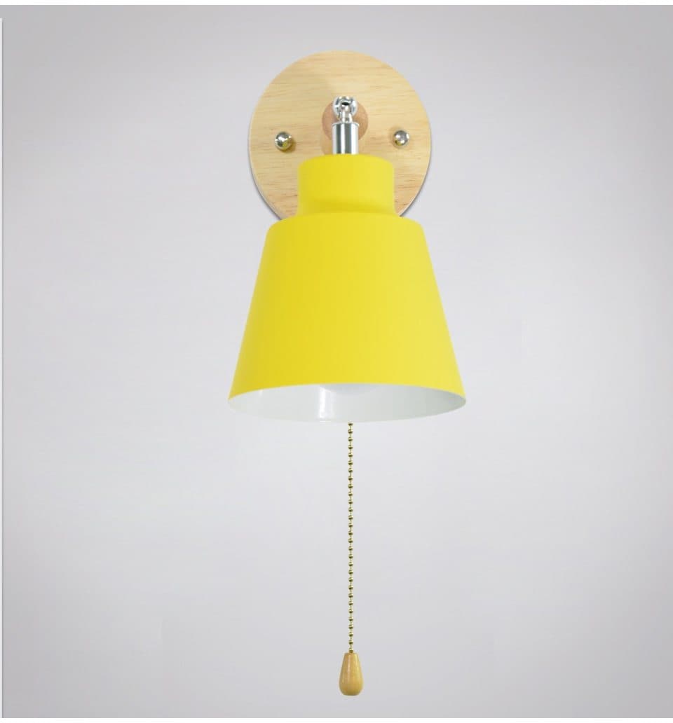 Wall lamp with pull switch - TwistGlow