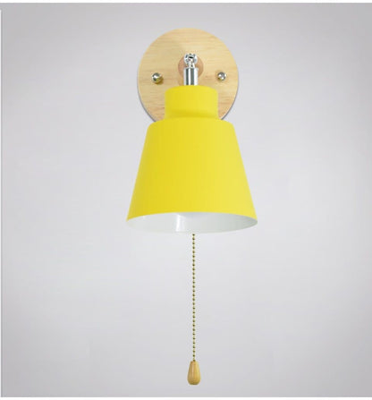 Wall lamp with pull switch - TwistGlow