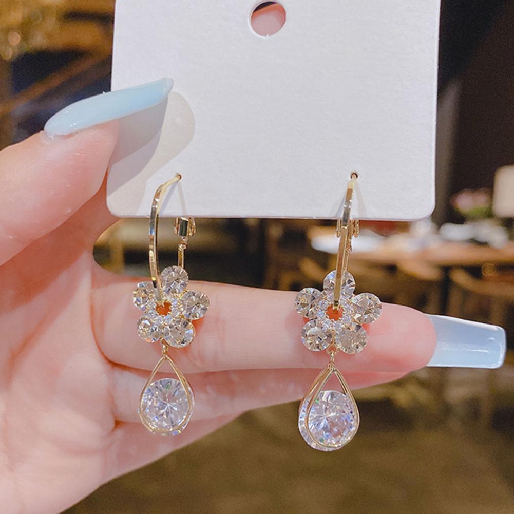 Luxury Hook Earrings with Flower Detail – LunaBloom