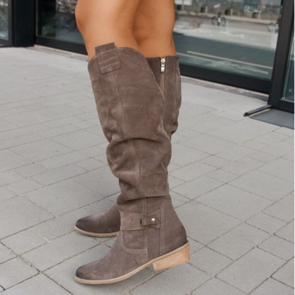 Trendy Ladies' Boots - Bella