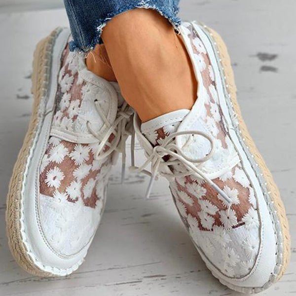 Autumnal embroidered floral shoes with supportive footbed – Lucine