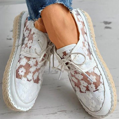 Autumnal embroidered floral shoes with supportive footbed – Lucine