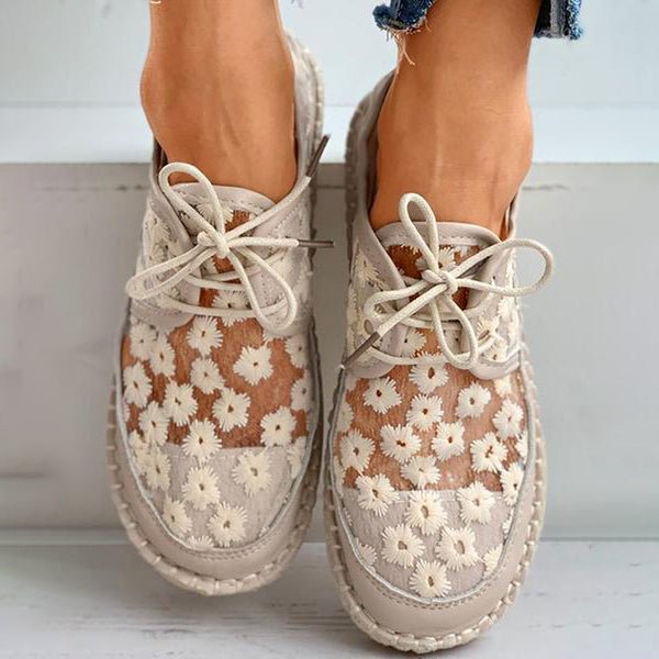 Autumnal embroidered floral shoes with supportive footbed – Lucine