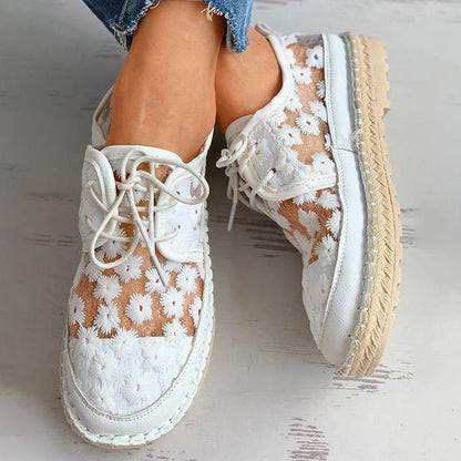 Autumnal embroidered floral shoes with supportive footbed – Lucine