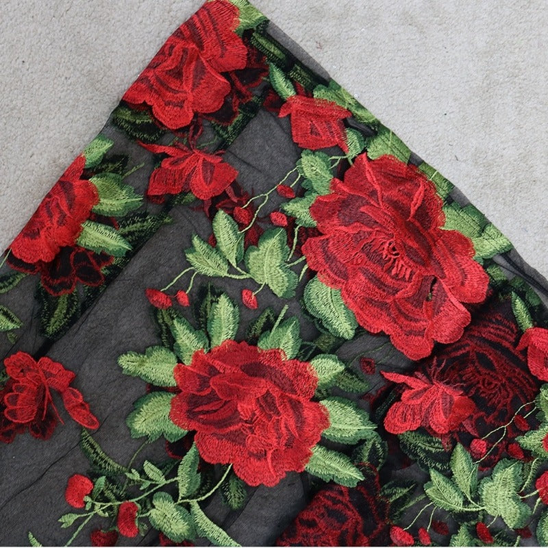 Maxi dress with floral embroidery and spaghetti straps – Rosalie