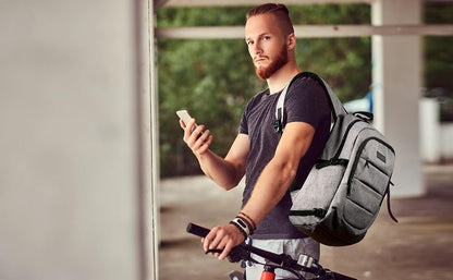 Extra-large anti-theft laptop and travel backpack with USB port – 30–50 L