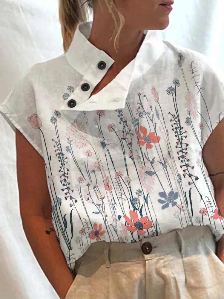 Short-sleeve blouse shirt with playful print – Felicia