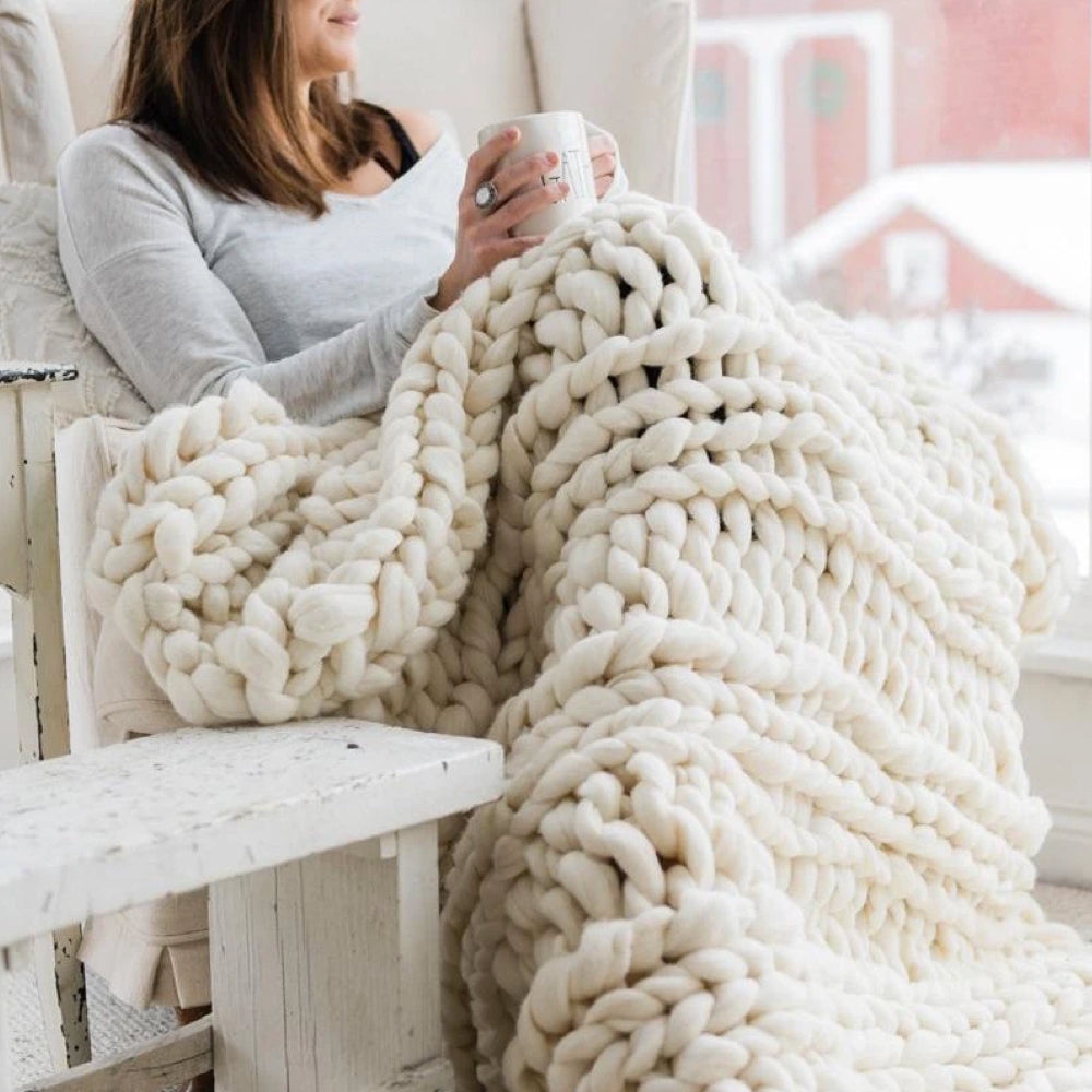 DIY Chunky XL Wool Yarn for Super Soft Blanket - CosyWeave